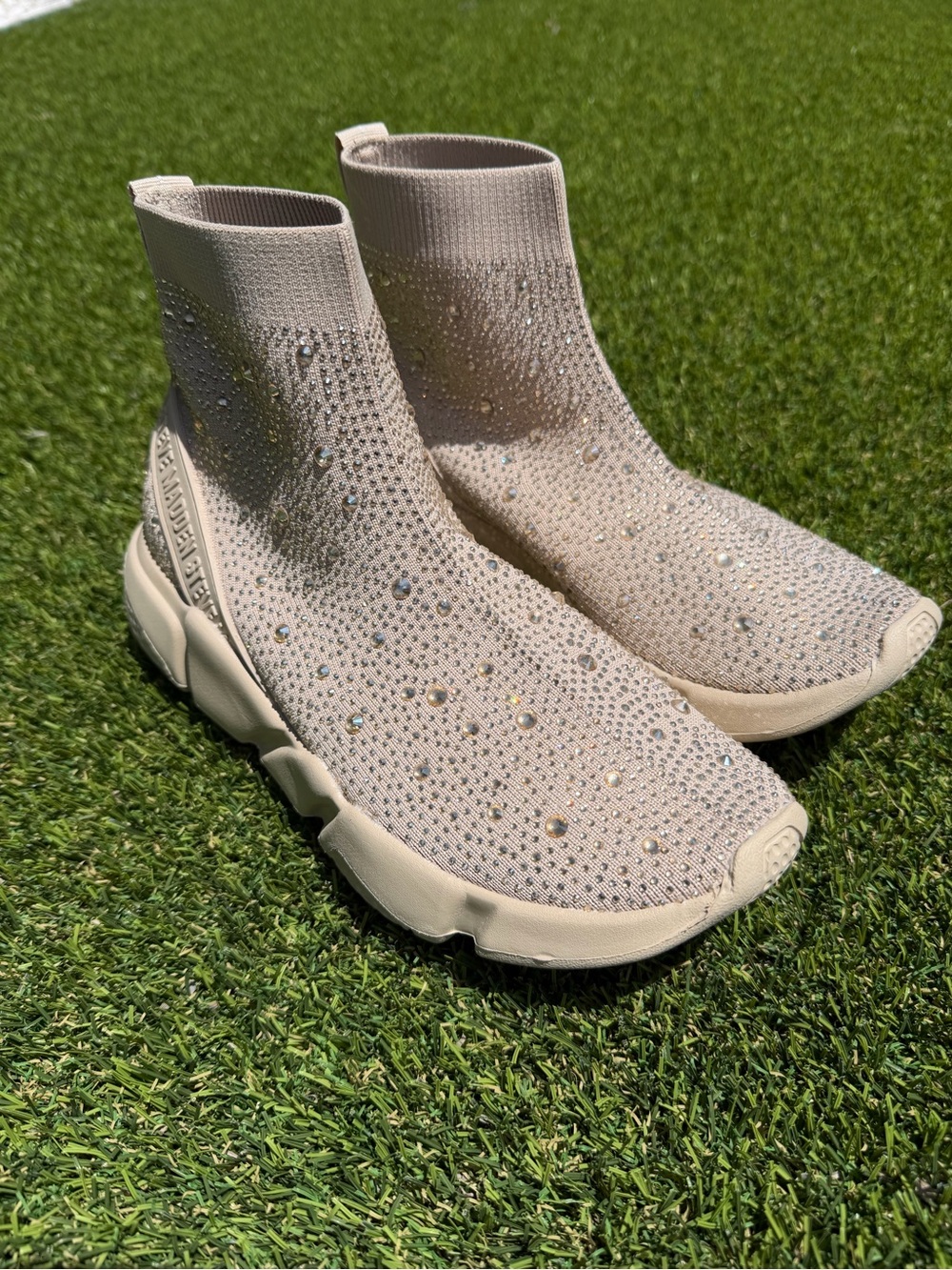 Steve Madden's 'Kaia' sock sneakers